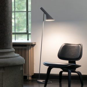 Stehleuchte AJ, dänische Designlampe von Arne Jacobsen 1960