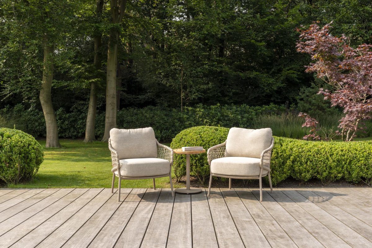4 Seasons Outdoor Sardinia Bistro Set latte mit Volta Tisch